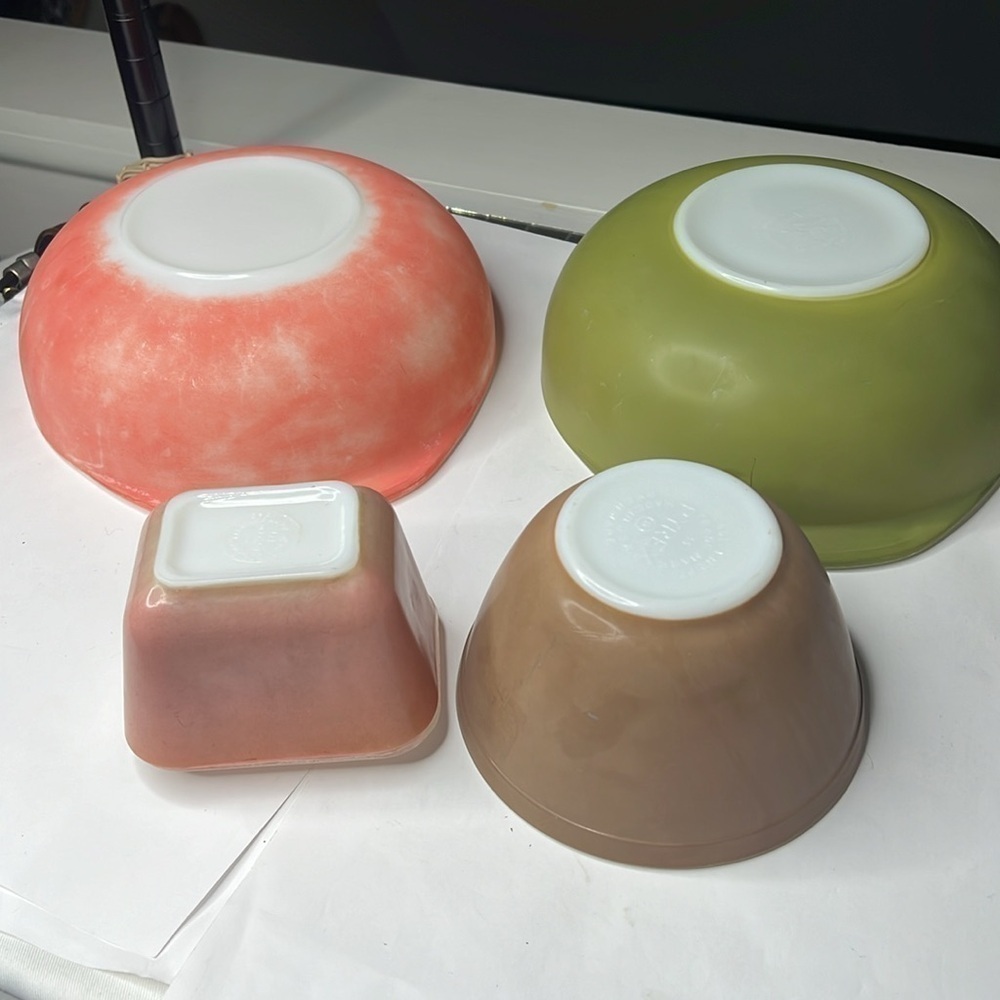 5 piece Pyrex Set - Picture 8 of 8